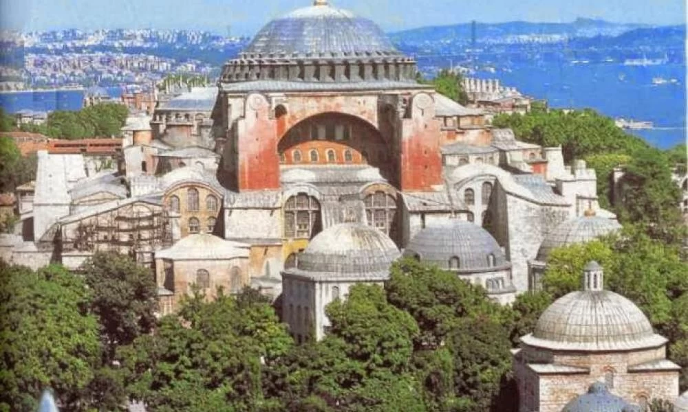 Ο Ερντογάν θυμίζει με κάθε τρόπο στους Τούρκους πως ήταν η Αγιά Σοφιά ως τζαμί - Βίντεο